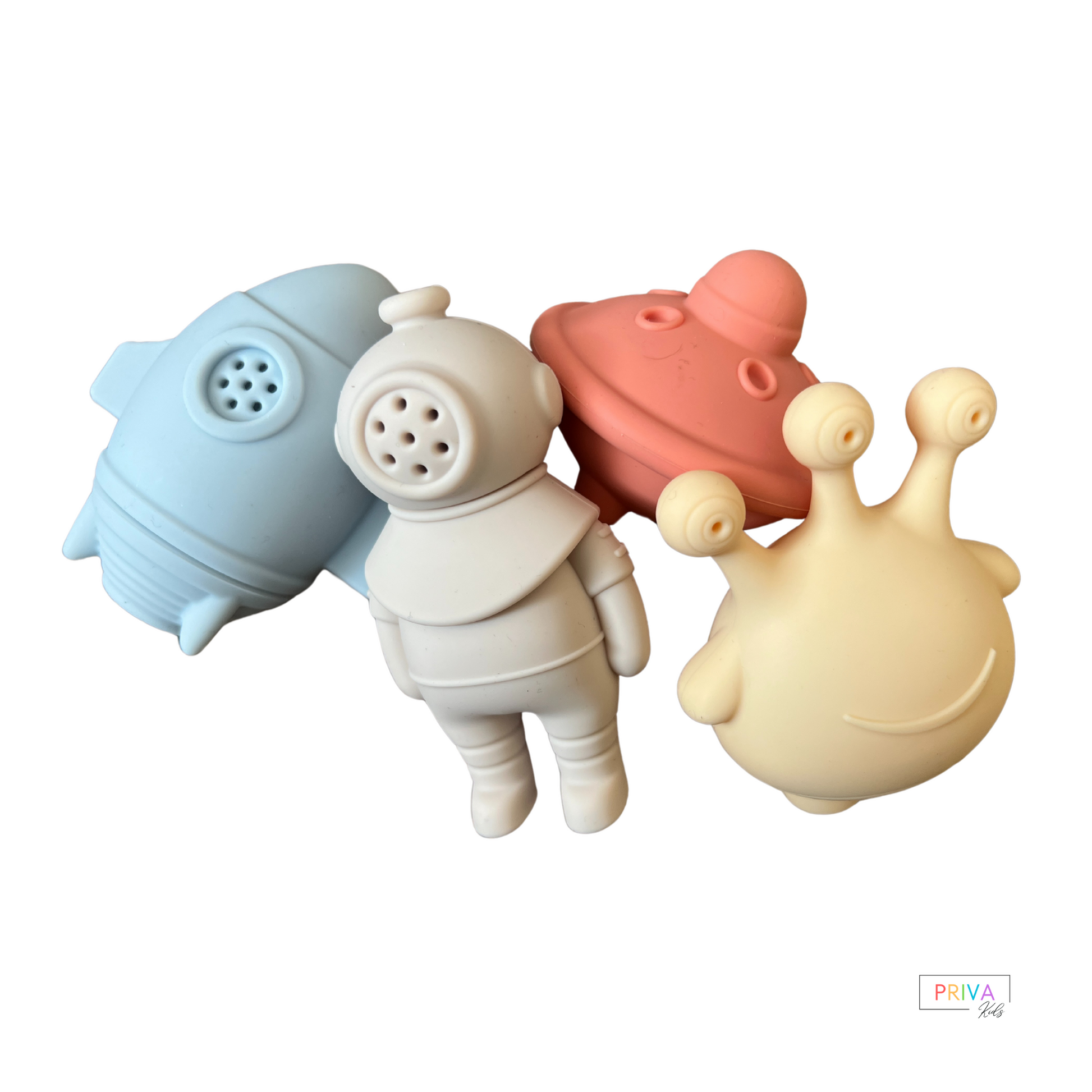 Set of four pastel space-themed silicone bath toys for kids, including a coral UFO, light blue rocket, cream-colored astronaut, and a beige three-eyed alien, displayed on a white background – Priva Kids