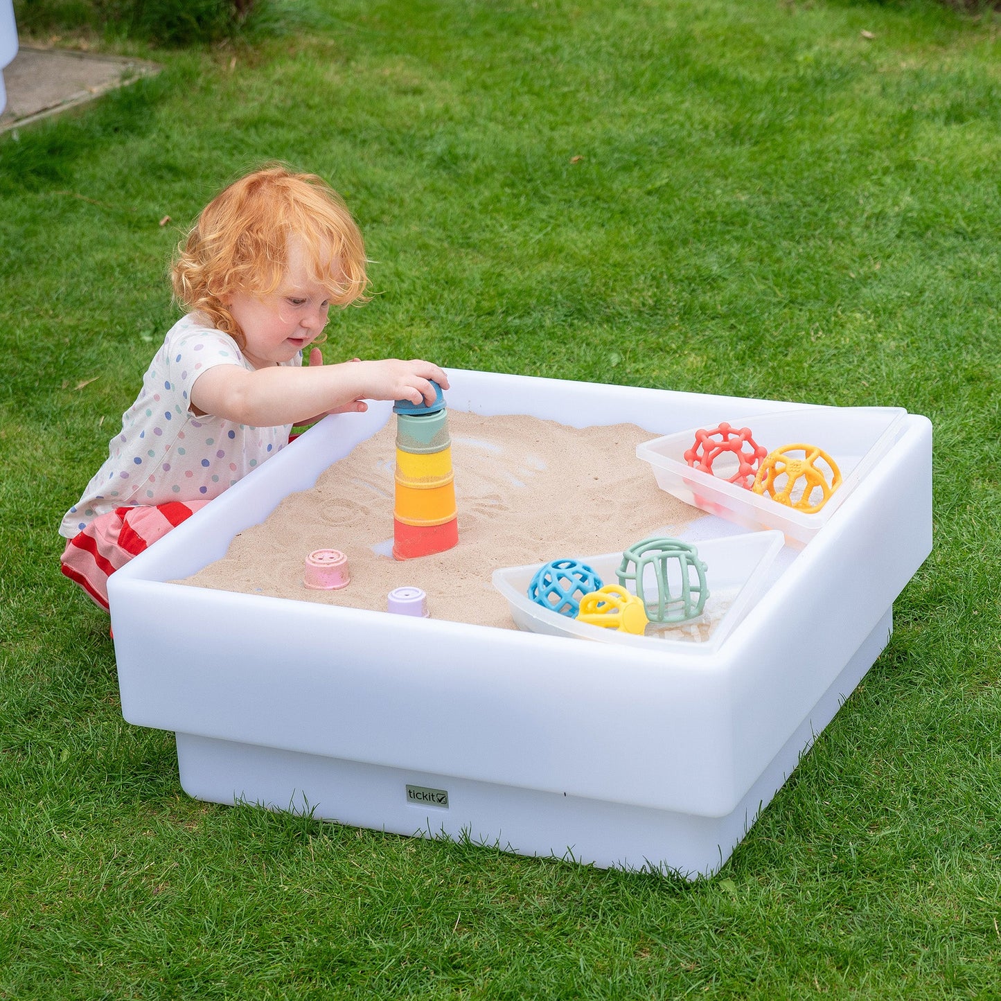 Discovery Glow Square Table