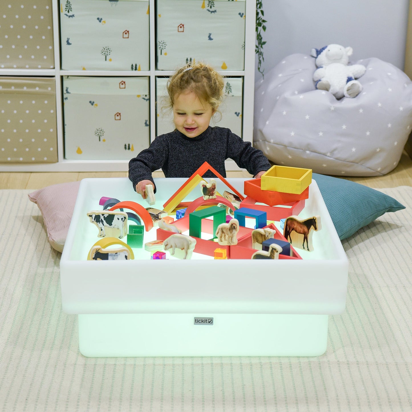 Discovery Glow Square Table